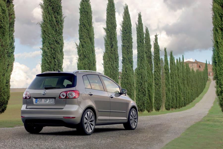  Volkswagen Golf Plus 2009 года  (фото 8 из 16)